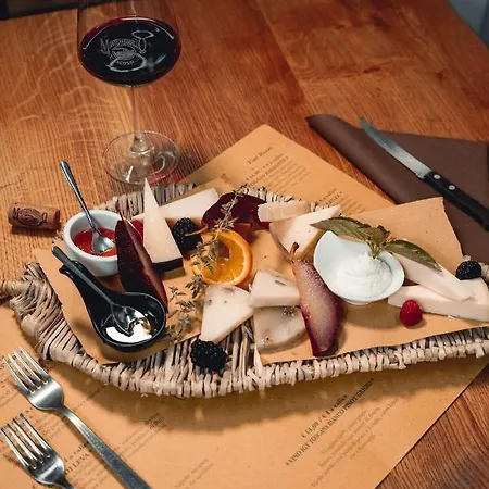 Montefabbrello Farm stay