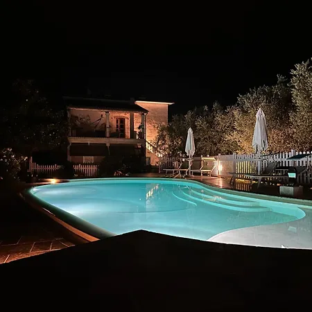 Montefabbrello Farm stay *
