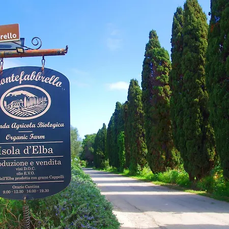 Montefabbrello Farm stay *