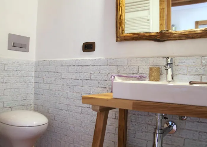 Montefabbrello Farm stay *