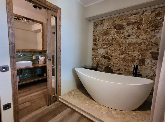 Montefabbrello Magazzini (Tuscany)