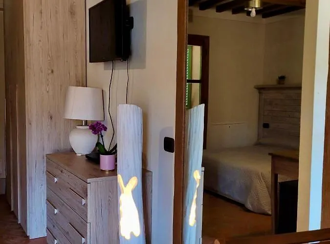 Montefabbrello Farm stay *