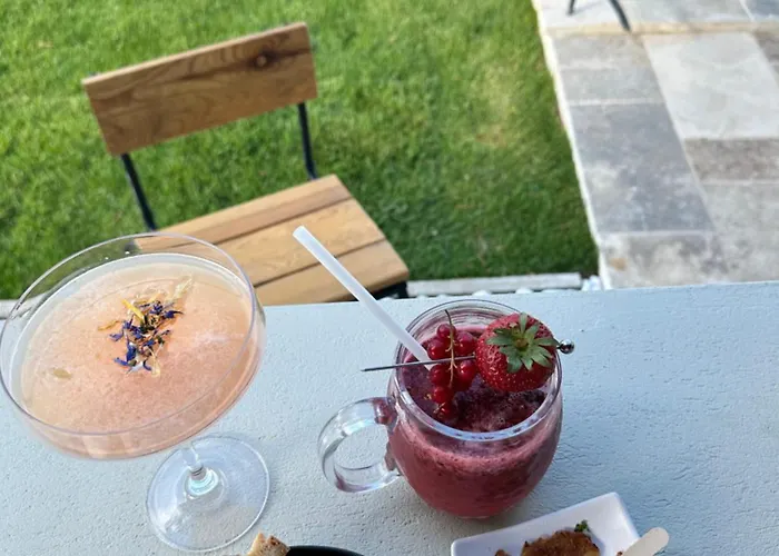 Montefabbrello Farm stay Magazzini (Tuscany)