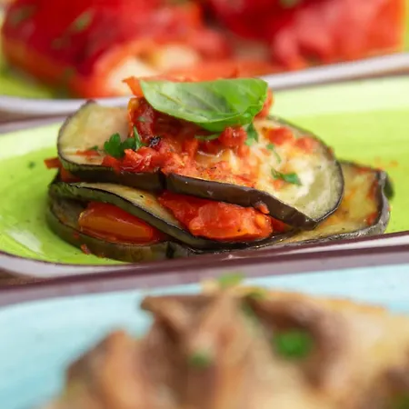 Фермерский дом Montefabbrello Magazzini (Tuscany)