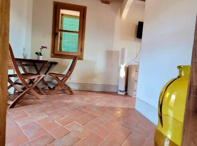 Montefabbrello * Magazzini (Tuscany)