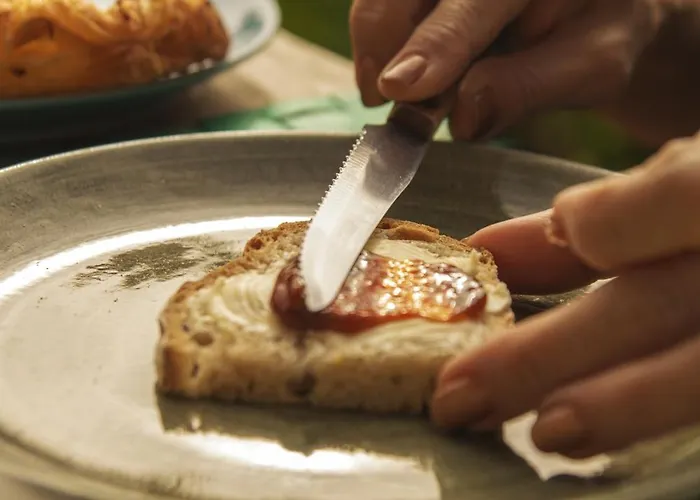 בית חווה Montefabbrello *