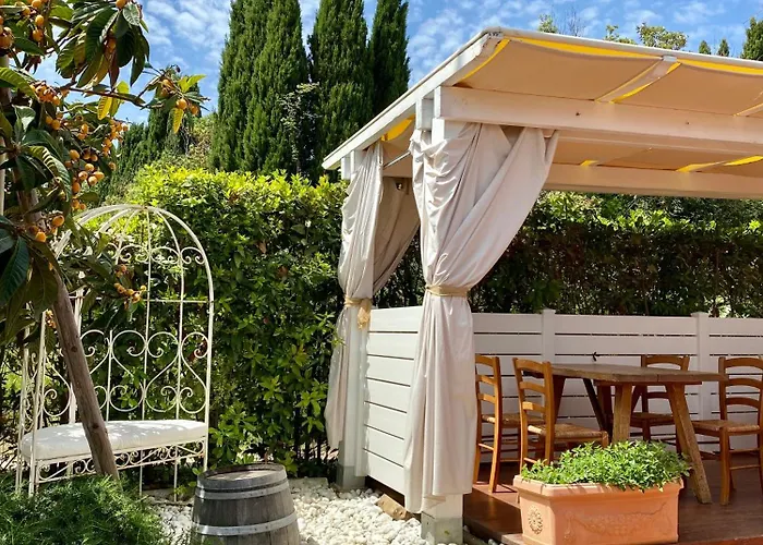 בית חווה Montefabbrello Magazzini (Tuscany)